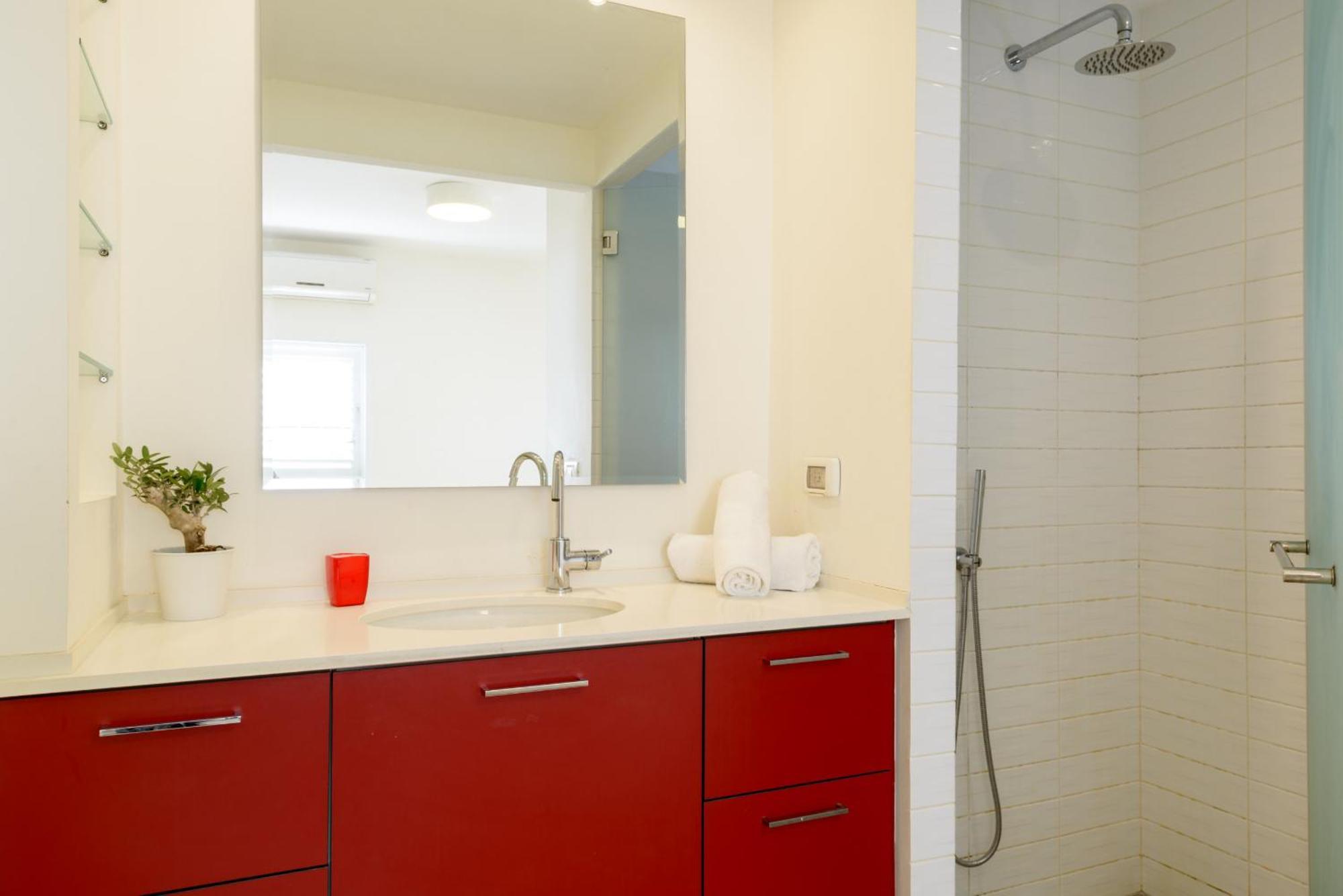 Apartment Full Comfort 1br Near Frishman By Feelhome Tel Aviv
