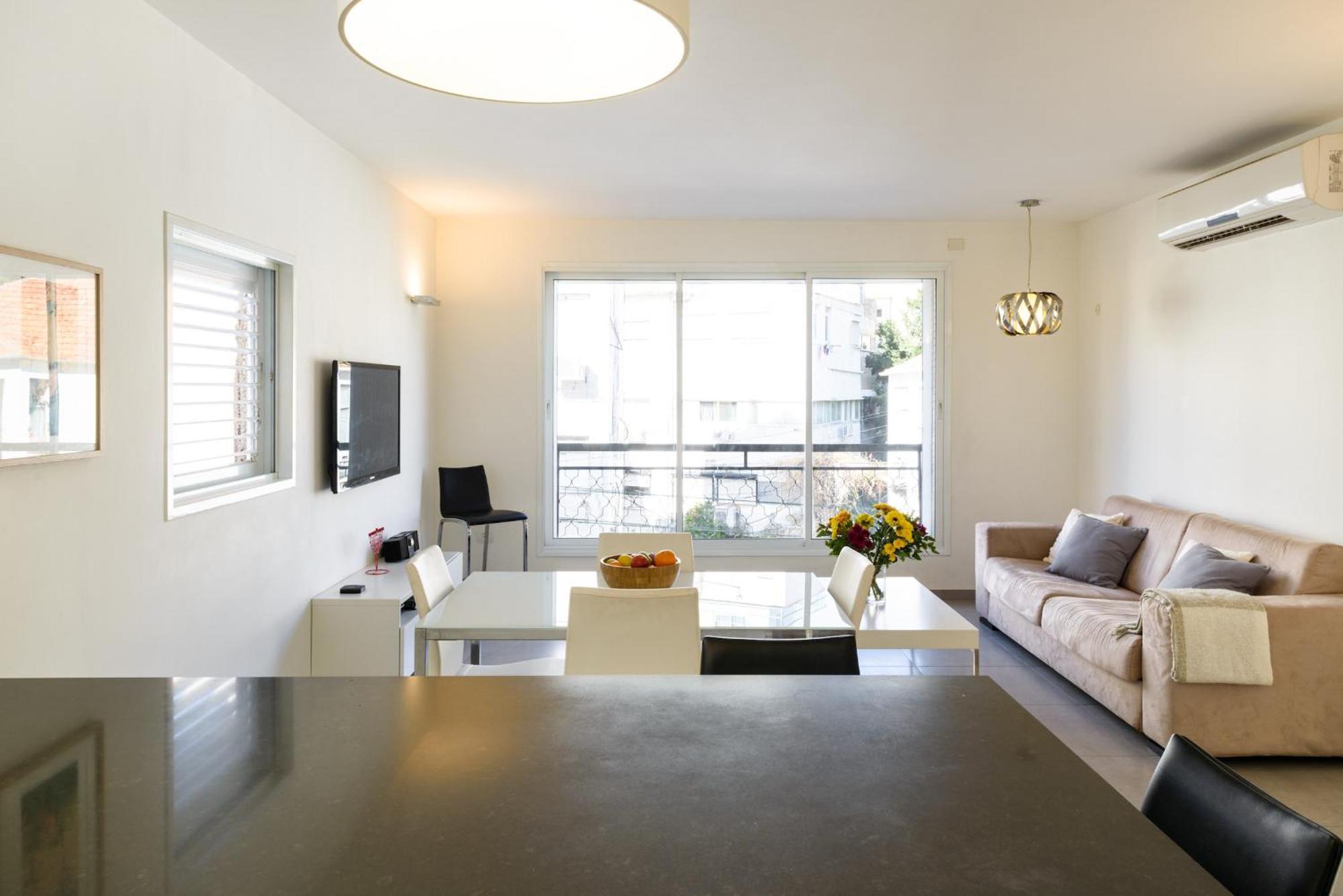 Full Comfort 1br Near Frishman By Feelhome *