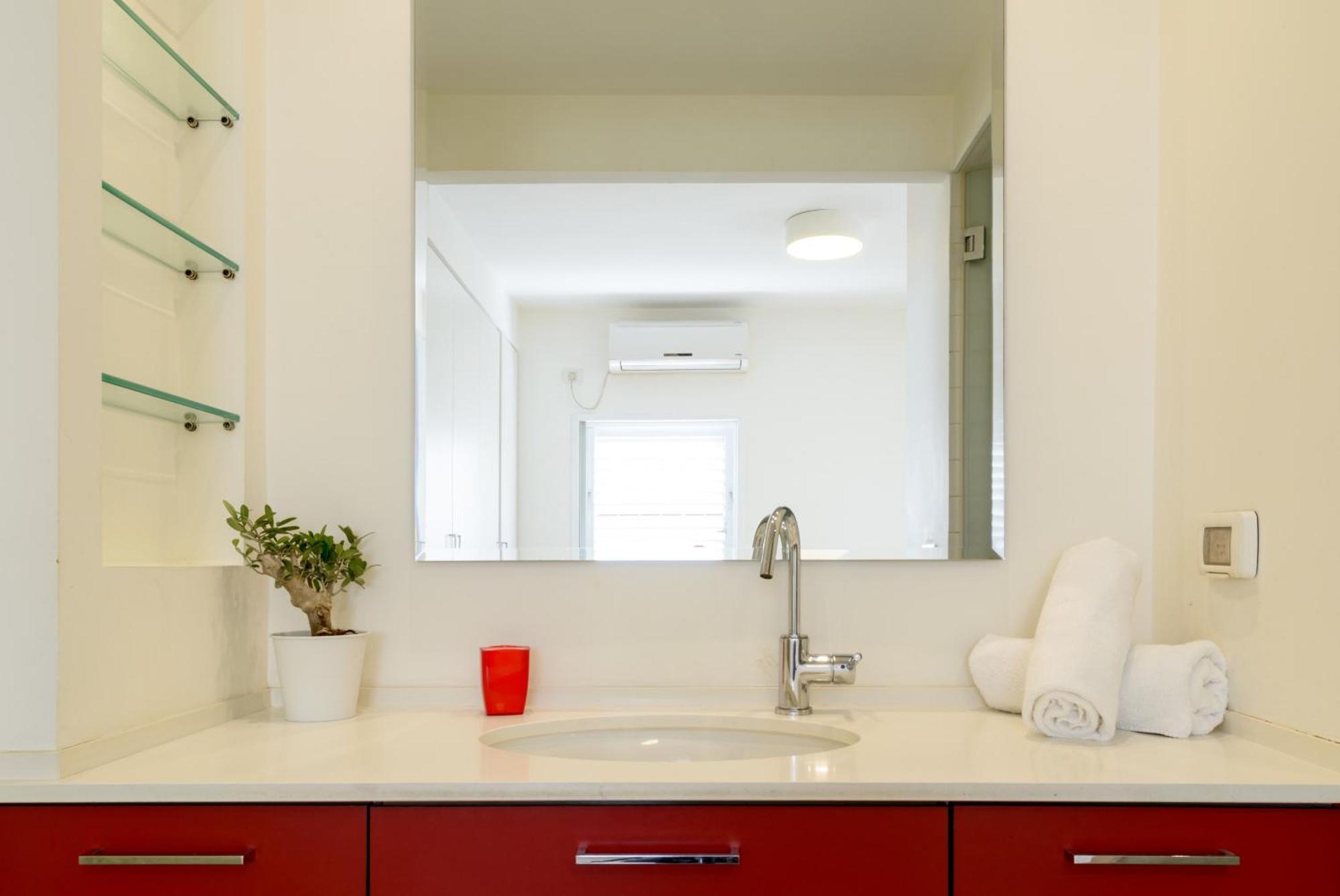 Apartment Full Comfort 1br Near Frishman By Feelhome Tel Aviv